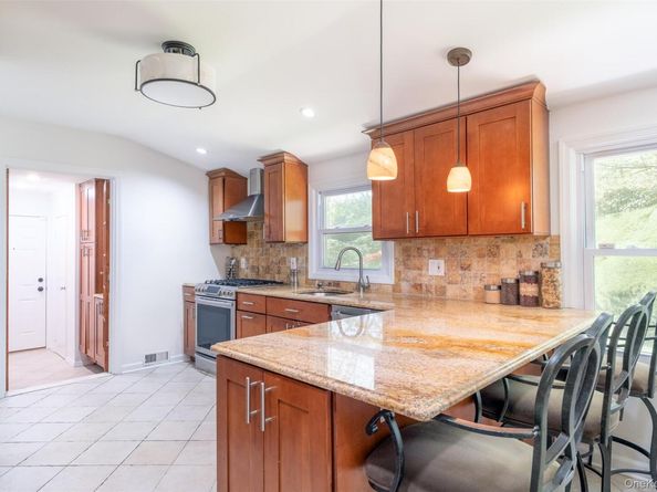 24 Sheldrake Place, New Rochelle NY 10804
