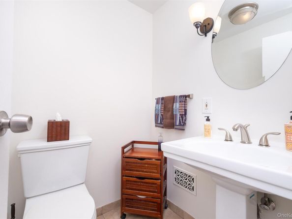 24 Sheldrake Place, New Rochelle NY 10804