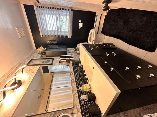 1519 Wantagh Avenue, Wantagh NY 11793