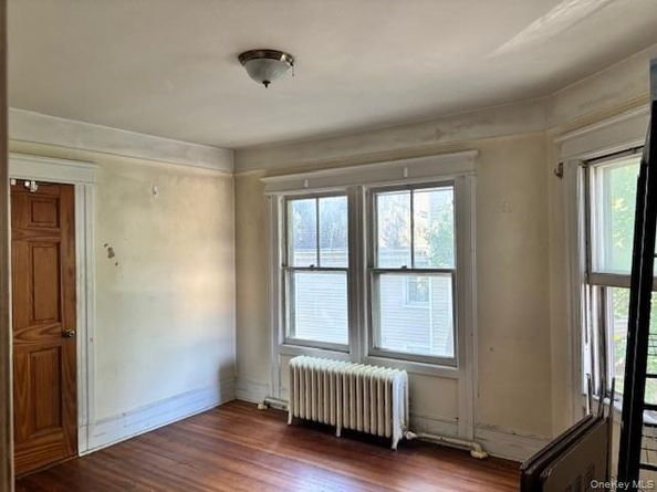 761 E Main Street, Riverhead NY 11901