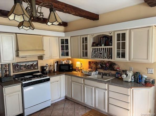 761 E Main Street, Riverhead NY 11901