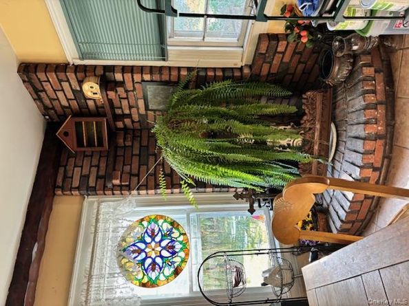 761 E Main Street, Riverhead NY 11901