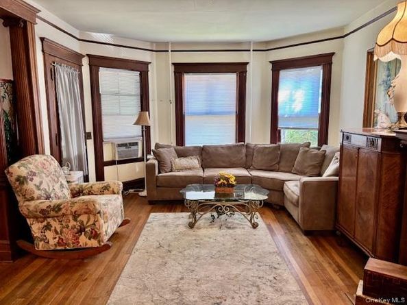 761 E Main Street, Riverhead NY 11901