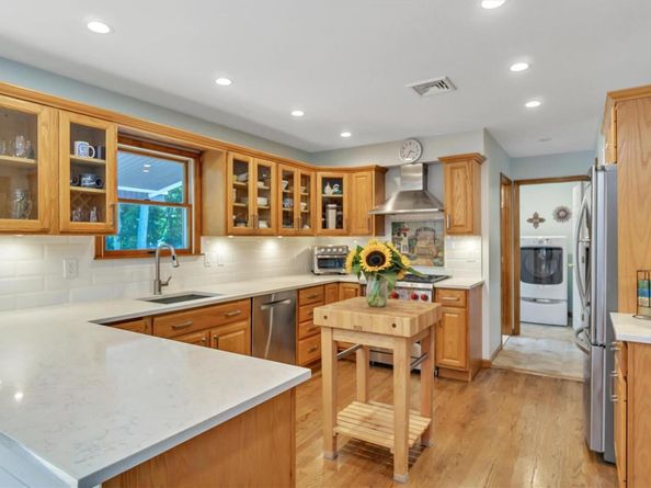 181 Landing Lane, Baiting Hollow NY 11933