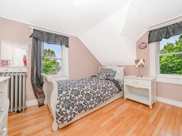724 Foxhurst Road, Baldwin NY 11510