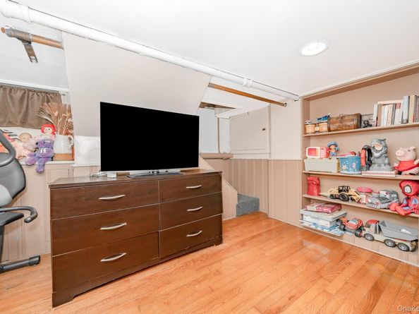724 Foxhurst Road, Baldwin NY 11510