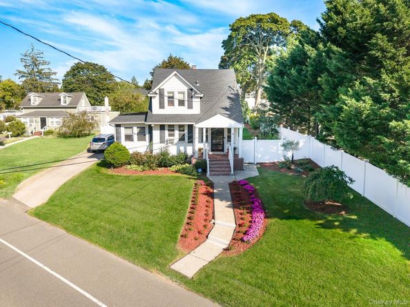 724 Foxhurst Road, Baldwin NY 11510