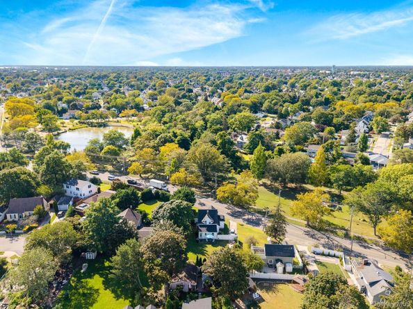 724 Foxhurst Road, Baldwin NY 11510
