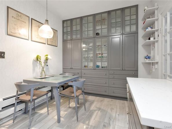 82 W End Avenue, Brooklyn NY 11235