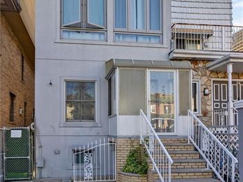 82 W End Avenue