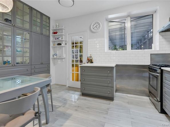 82 W End Avenue, Brooklyn NY 11235