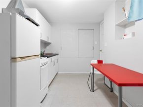 82 W End Avenue, Brooklyn NY 11235