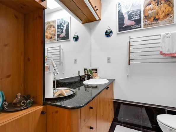 82 W End Avenue, Brooklyn NY 11235