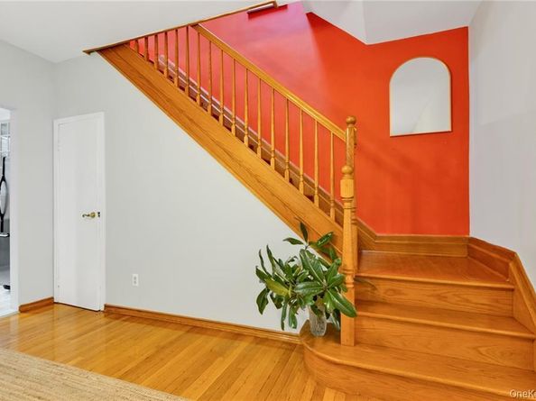82 W End Avenue, Brooklyn NY 11235