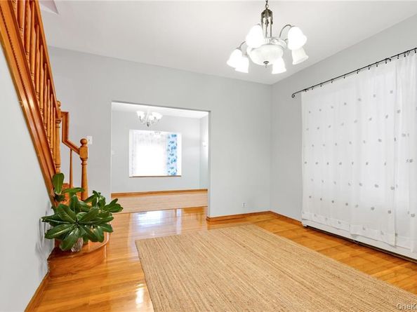 82 W End Avenue, Brooklyn NY 11235