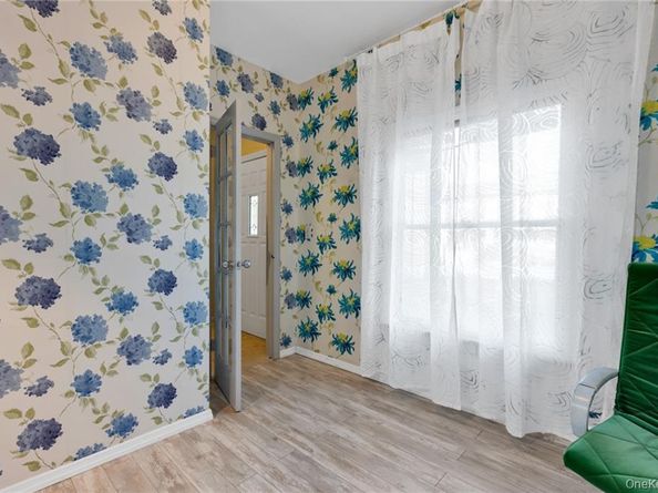 82 W End Avenue, Brooklyn NY 11235