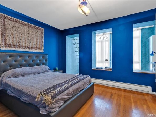 82 W End Avenue, Brooklyn NY 11235
