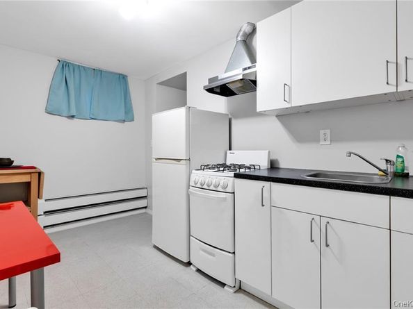 82 W End Avenue, Brooklyn NY 11235