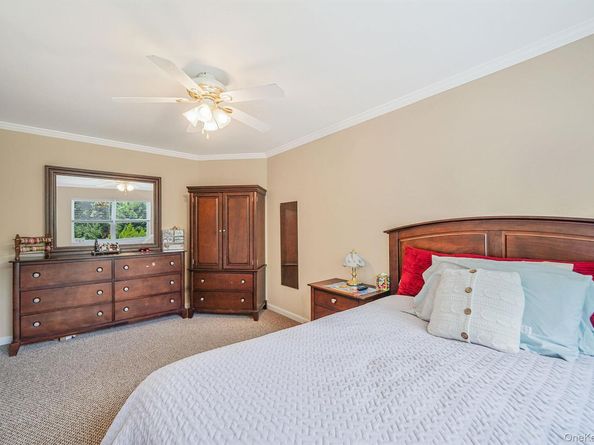 7 Sara Court, Nesconset NY 11767