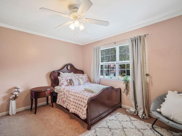 7 Sara Court, Nesconset NY 11767