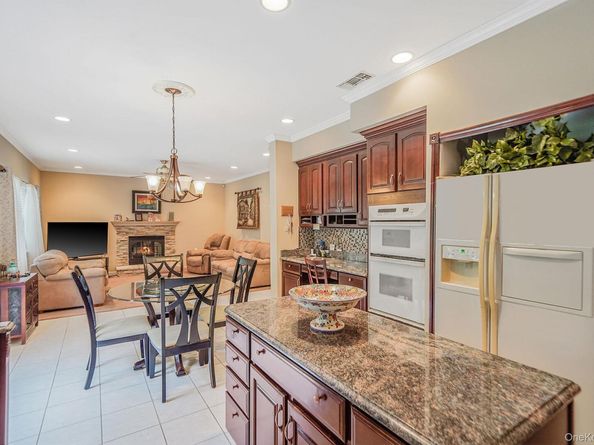 7 Sara Court, Nesconset NY 11767