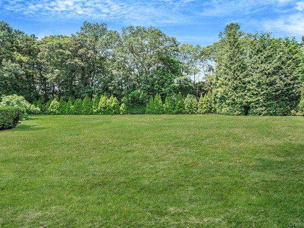 7 Sara Court, Nesconset NY 11767