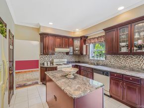 7 Sara Court, Nesconset NY 11767