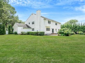7 Sara Court, Nesconset NY 11767