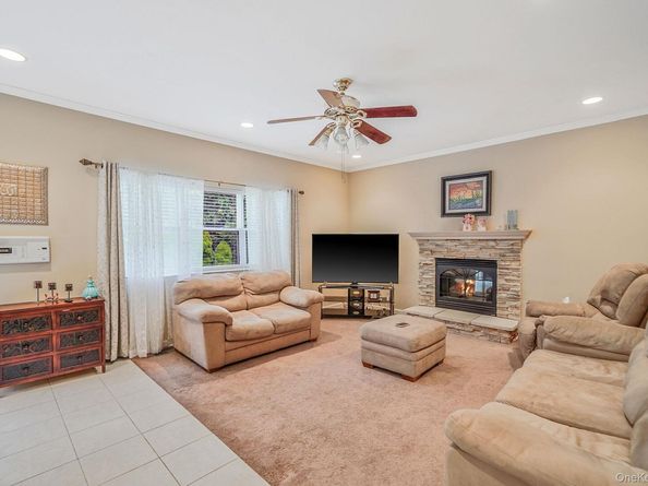 7 Sara Court, Nesconset NY 11767