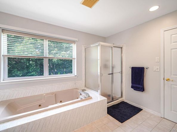 7 Sara Court, Nesconset NY 11767