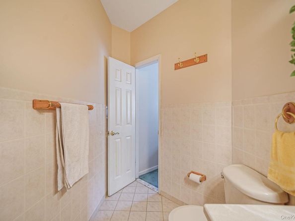 7 Sara Court, Nesconset NY 11767