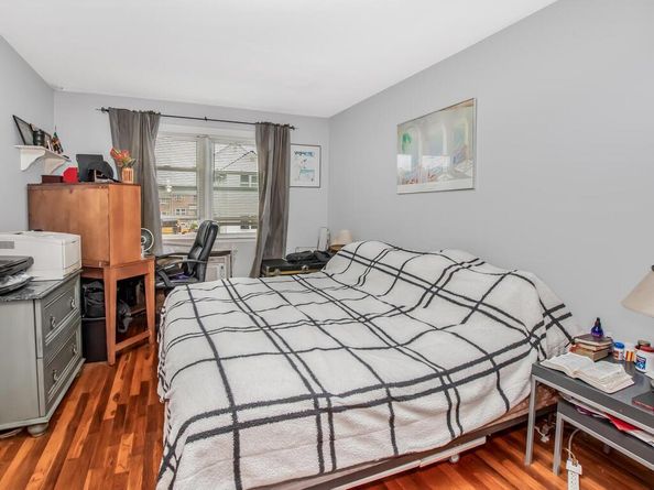 240-21 68th Avenue 10, Douglaston NY 11362