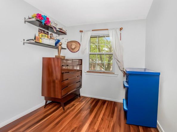 240-21 68th Avenue 10, Douglaston NY 11362
