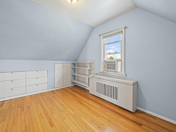 121 Alden Avenue, Valley Stream NY 11580