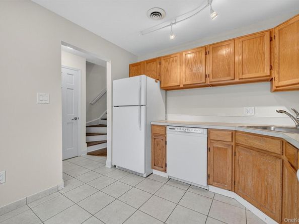 204 Stoneway Lane, Peekskill NY 10566