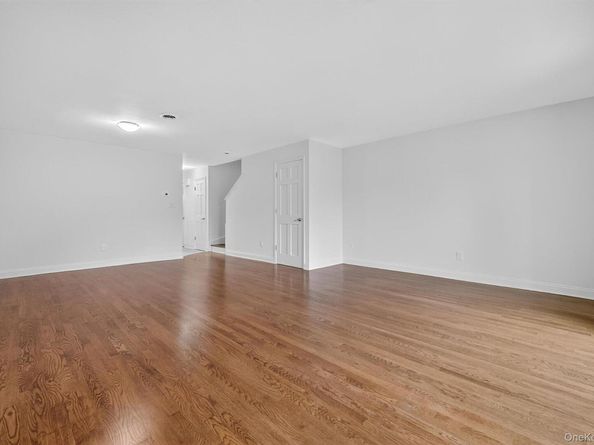204 Stoneway Lane, Peekskill NY 10566
