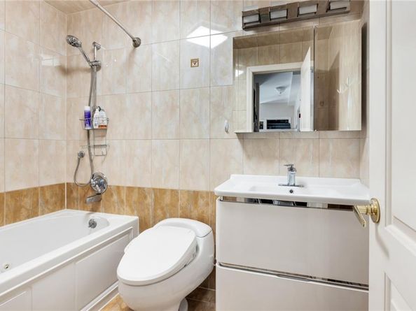 135 28th Avenue 2A, Brooklyn NY 11214