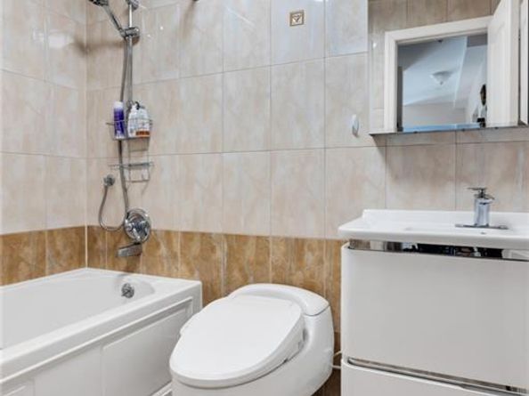 135 28th Avenue 2A, Brooklyn NY 11214