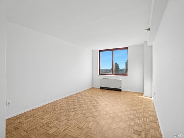 4-74 48th Avenue 35L, Long Island City NY 11109