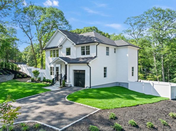 30 Middleville Road, Northport NY 11768