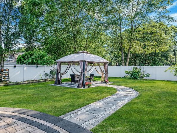 18 Cayla Lane, Port Jefferson Station NY 11776