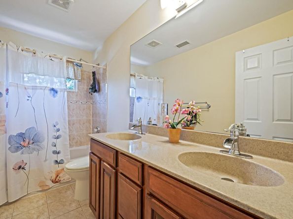 18 Cayla Lane, Port Jefferson Station NY 11776