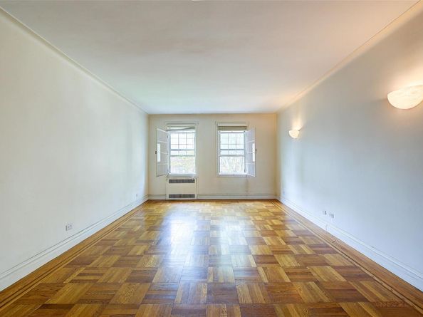 117-01 Park Lane South C5D, Kew Gardens NY 11415
