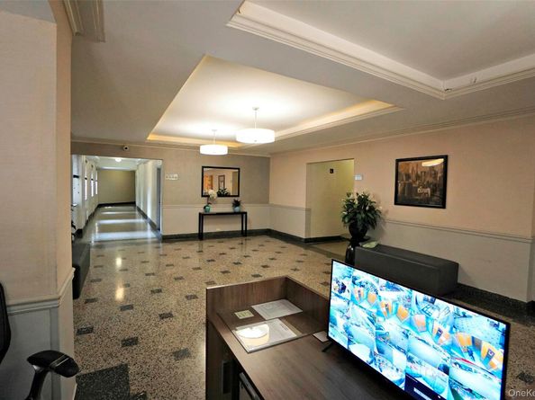 7281 113th Street 5F, Forest Hills NY 11375