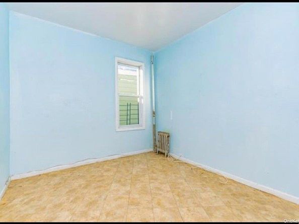 832 E 224th Street, Bronx NY 10466