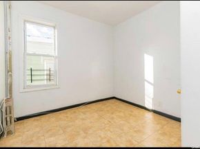 832 E 224th Street, Bronx NY 10466