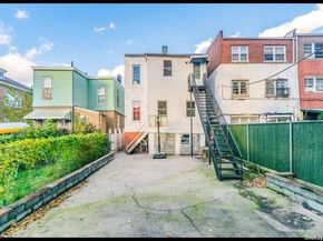 832 E 224th Street, Bronx NY 10466
