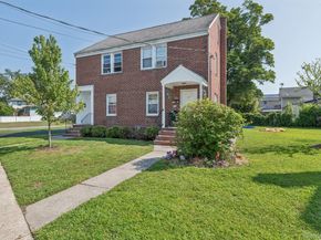 77-75 Center Avenue 75 77, Bay Shore NY 11706