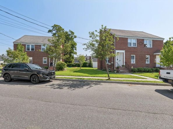 77-75 Center Avenue 75 77, Bay Shore NY 11706