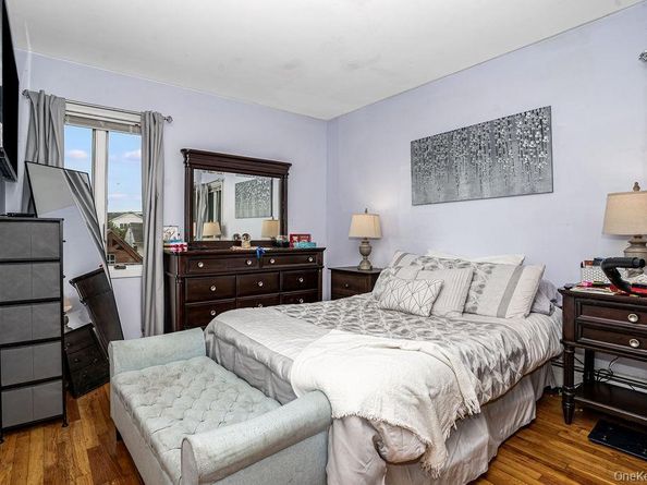 42 Hendrickson Avenue, Lynbrook NY 11563